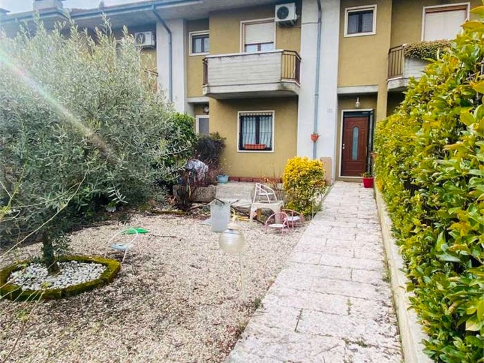 Casa con 5 locali in vendita in arrigo balladoro, Centro, Povegliano Veronese