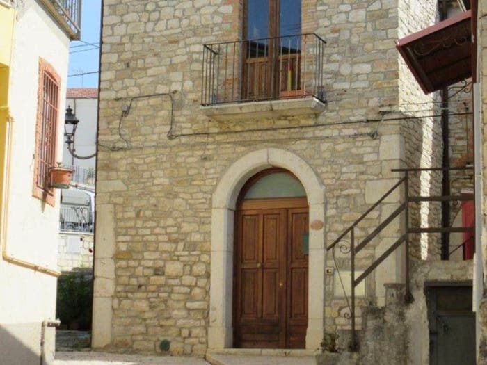 Appartamento trilocale in vendita in Piazza Santissima Annunziata, Pietrelcina