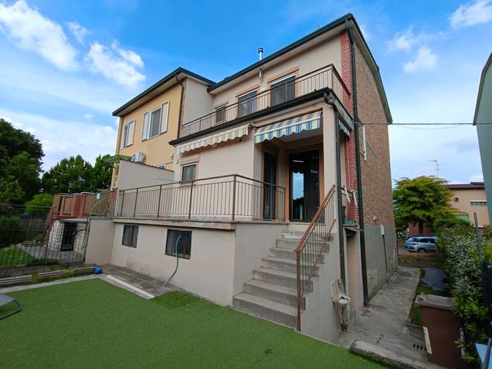 Casa quadrilocale in vendita in Via Aniense, Giuseppina Villetta, Cremona