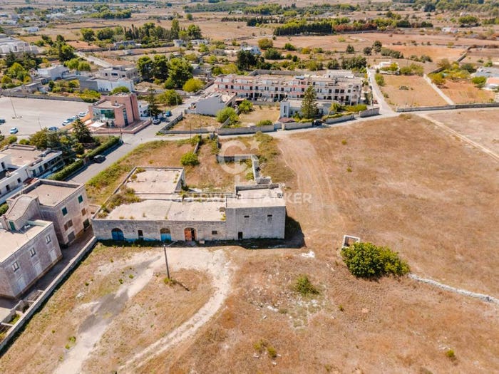 Casa con 6 locali in vendita in Via Giovanni XXIII, Centro, Poggiardo