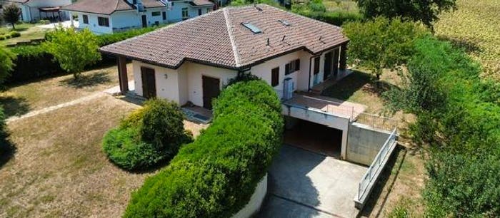 Casa con 6 locali in vendita in Località Valgera, Valgera, Asti