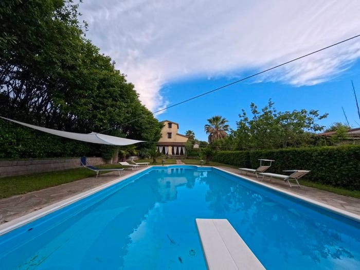 Casa con 6 locali in vendita in Via Felce, Formicola