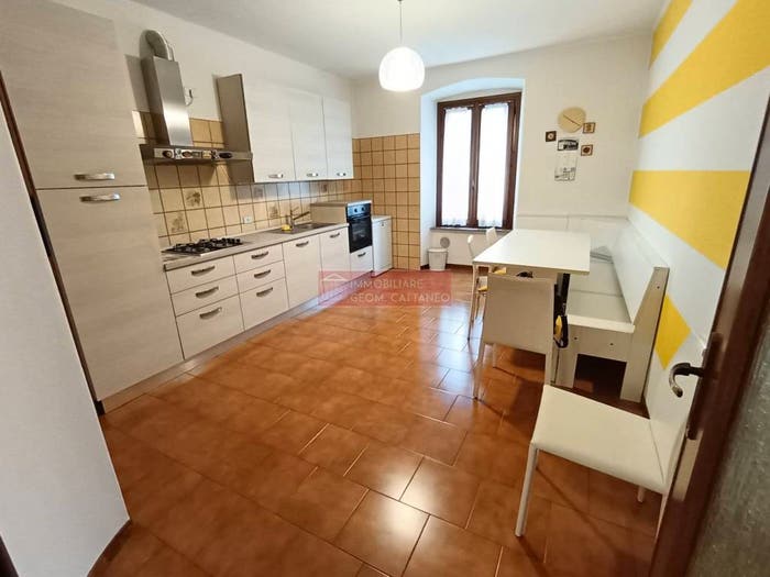 Appartamento quadrilocale in vendita in Piazza San Giorgio, Fiorano al Serio