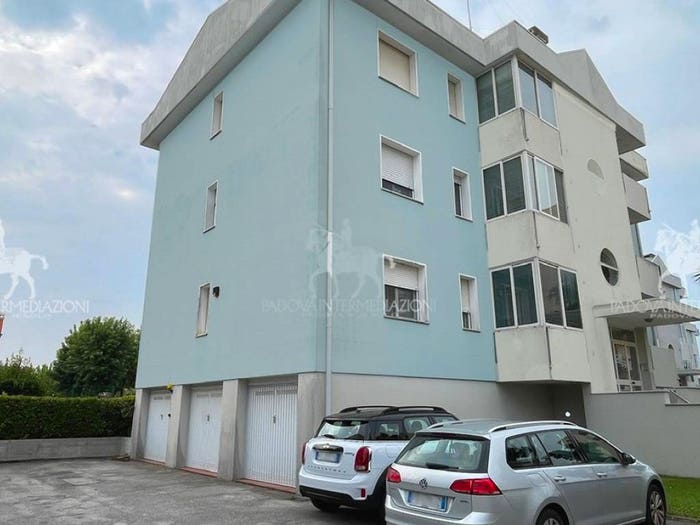 Appartamento con 5 locali in vendita in Via Pio La Torre, Lido Est, Jesolo