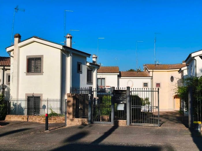 Casa bilocale in vendita in Via Georles Bizet, Belvedere Lidia, Nepi