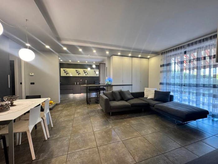 Appartamento quadrilocale in vendita in Via Maria Teresa Fornasio, Centro, Beinasco