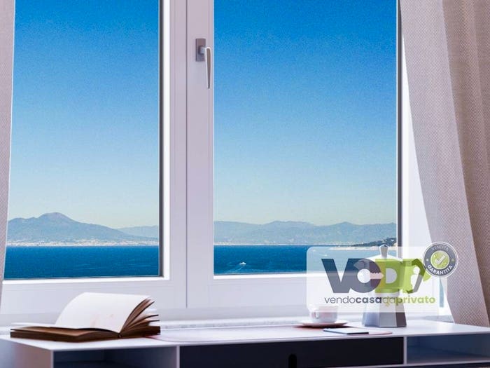 Appartamento quadrilocale in vendita in Traversa alla Provinciale, Centro, Capri