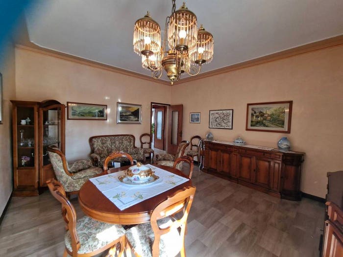 Casa con 6 locali in vendita in Centro, Gazzuolo