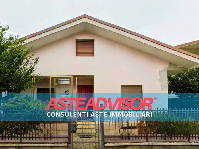 Casa con 6 locali in vendita in Via Vicenza, Centro, San Giovanni Lupatoto