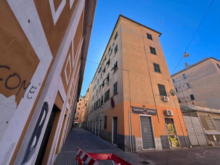 Appartamento con 5 locali in vendita in VIA NOSTRA SIGNORA DELLA NEVE, Bolzaneto, Genova