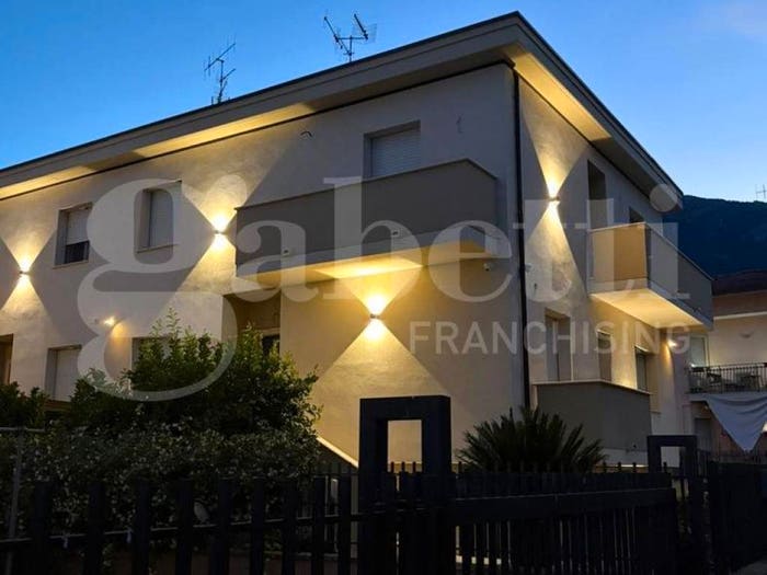 Casa con 6 locali in vendita in via DGiunio Giovenale, Centro, Venafro