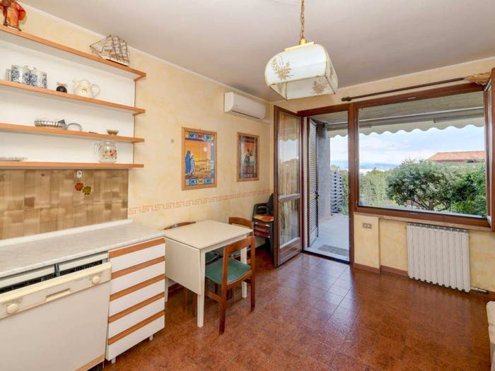 Appartamento trilocale in vendita in Via Giuseppe Ungaretti, Pieve Vecchia Villaggio Sanghen, Manerba del Garda