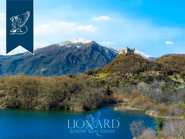 Casa con 6 locali in vendita in Montalto Dora