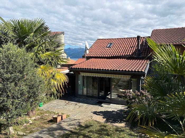 Casa trilocale in vendita in Via Giuseppe Garibaldi, Ghiffa