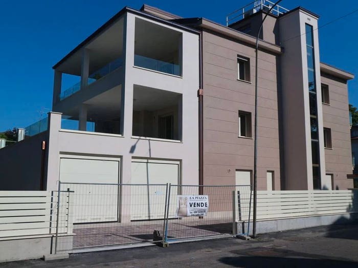 Appartamento quadrilocale in vendita in Via Eugenio Curiel, Centro, Nonantola