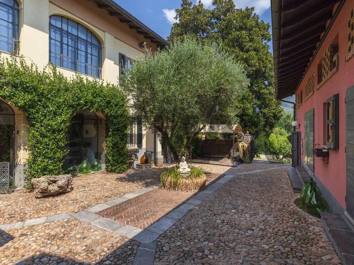 Casa con 6 locali in vendita in VIA GASTALDI, Cuasso Al Piano, Cuasso al Monte