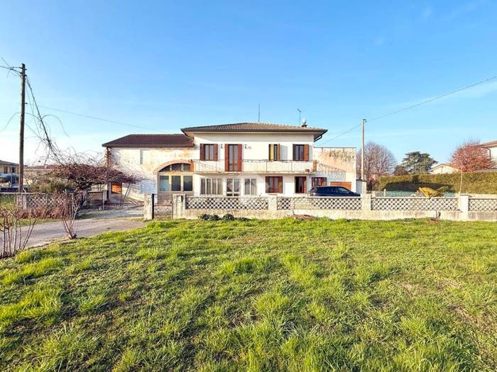 Casa con 6 locali in vendita in Via Kennedy, Centro, San Giorgio in Bosco