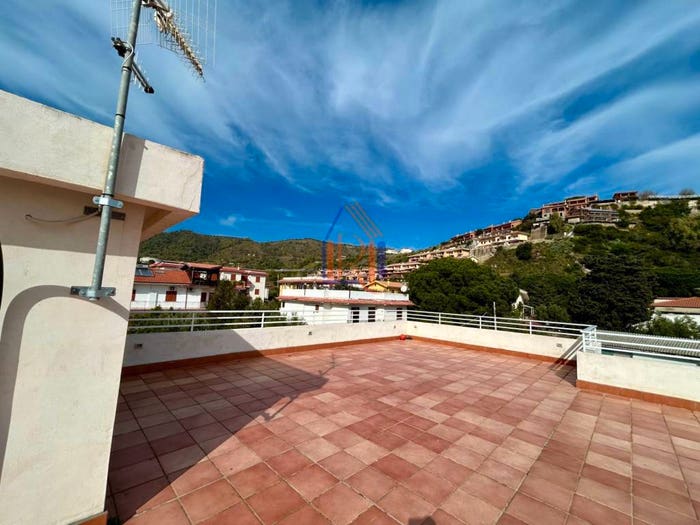 Appartamento trilocale in vendita in Via degli Ulivi, Calalunga Pietragrande, Montauro