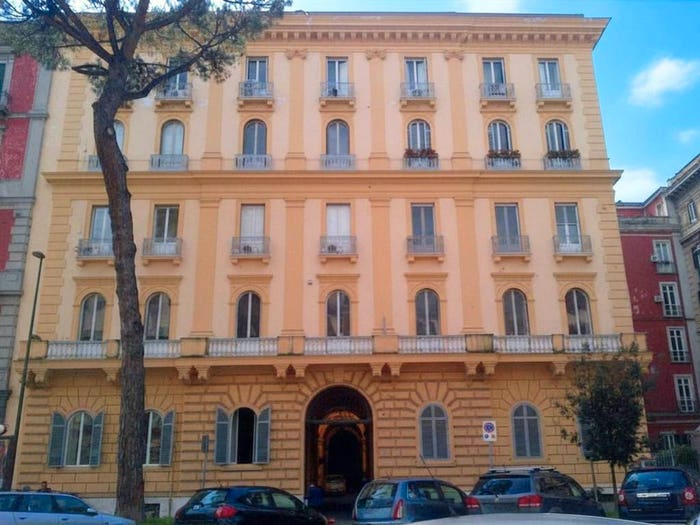 Appartamento con 6 locali in vendita in Viale Antonio Gramsci, Mergellina Piedigrotta, Napoli