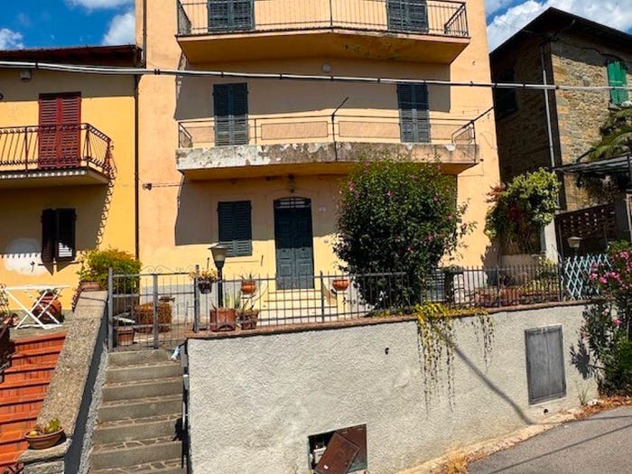 Casa con 6 locali in vendita in Terontola Alta, Cortona