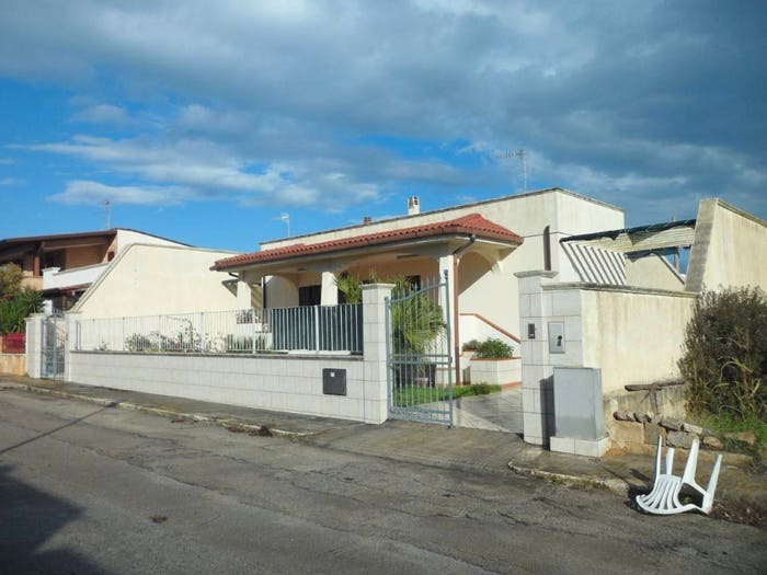 Casa trilocale in vendita in Via Oslo, Pantanagianni Pezze Morelli, Carovigno
