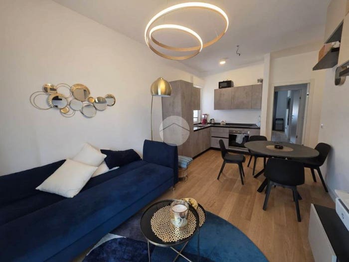 Appartamento trilocale in vendita in Via Marco D'Agrate, Corvetto, Milano