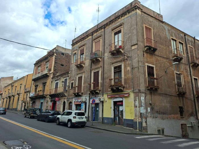 Appartamento con 5 locali in vendita in via Etnea, Borgo, Catania