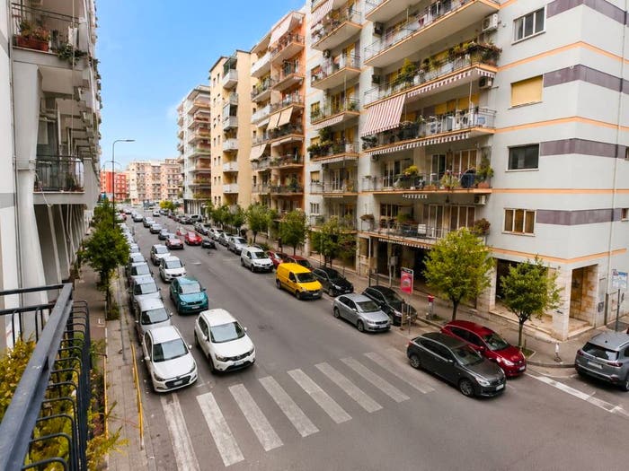 Appartamento trilocale in vendita in Via Luigi Caldieri, Vomero, Napoli