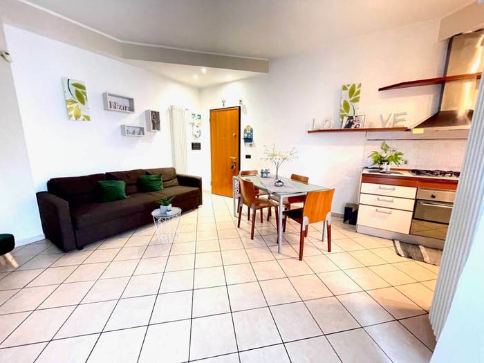 Appartamento trilocale in vendita in via garibaldi, Centro, Garbagnate Milanese