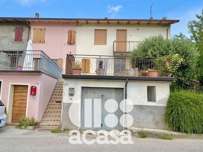 Casa quadrilocale in vendita in Monte Castello, Mercato Saraceno