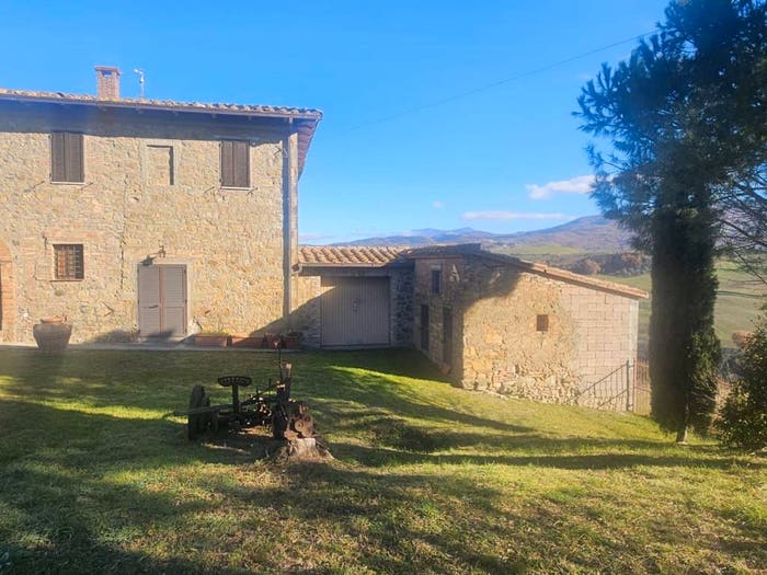 Casa con 6 locali in vendita in Via Roma, Centro, Cinigiano