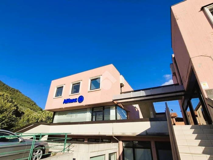 Appartamento quadrilocale in vendita in Via Leonardo da Vinci, Centro, Gubbio