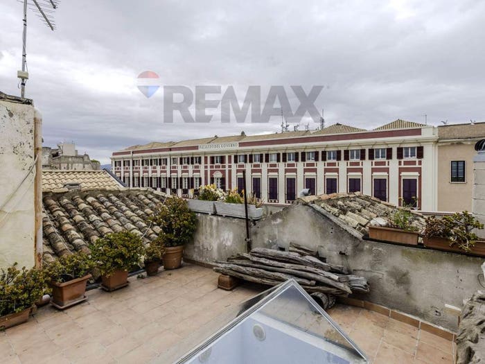 Appartamento con 6 locali in vendita in Castello, Cagliari