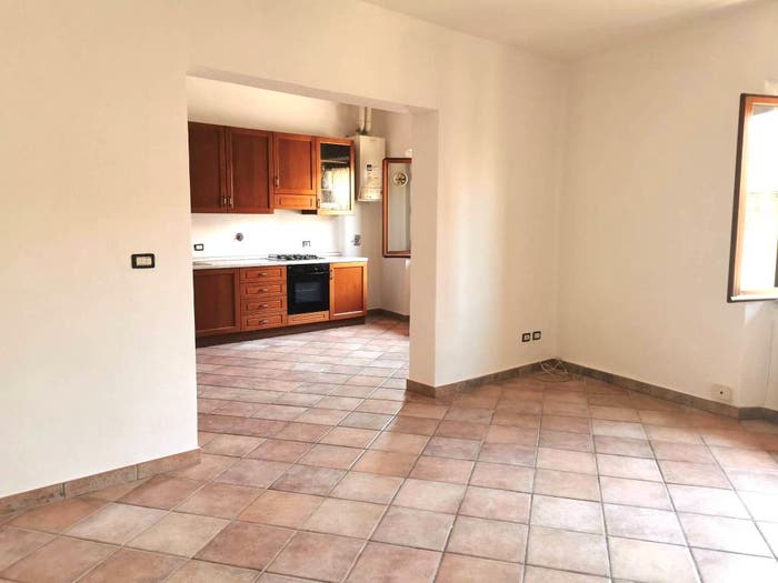 Appartamento quadrilocale in vendita in Piazza Dante Alighieri, Centro, Borgo San Lorenzo