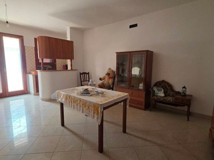 Appartamento quadrilocale in vendita in Via Fratelli John e Robert Kennedy, Centro, Galatone
