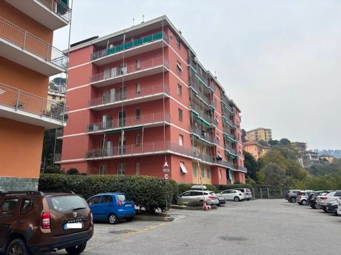 Appartamento con 5 locali in vendita in Pontedecimo, Genova