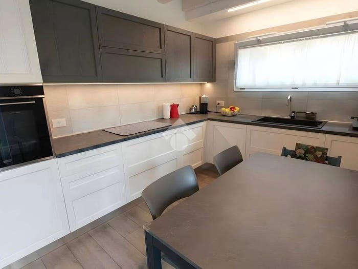 Appartamento trilocale in vendita in Via Francesco Baracca, Borgo Milano, Verona