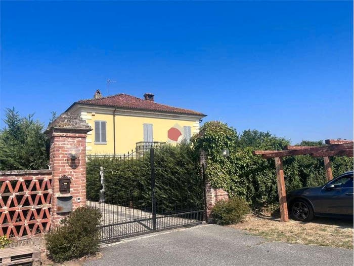 Casa con 6 locali in vendita in via sperina bassa, Marene