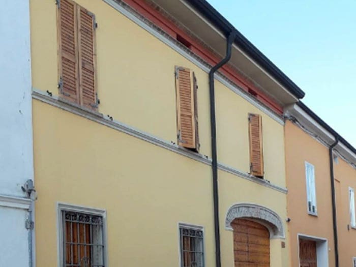 Casa con 6 locali in vendita in Via Alessandro Manzoni, Bozzolo