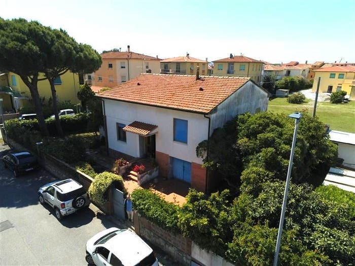 Casa con 6 locali in vendita in Marina di Cecina, Cecina