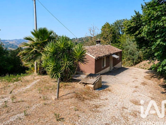 Casa con 6 locali in vendita in Località  Contrada Feliciocco, Cermignano
