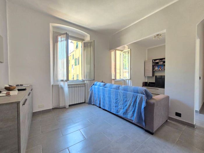 Appartamento trilocale in vendita in Via Pescetto, Staglieno, Genova