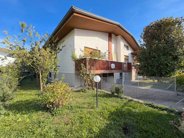 Casa con 5 locali in vendita in Via Umberto Caratti, Viale Palmanova Baldasserie, Udine