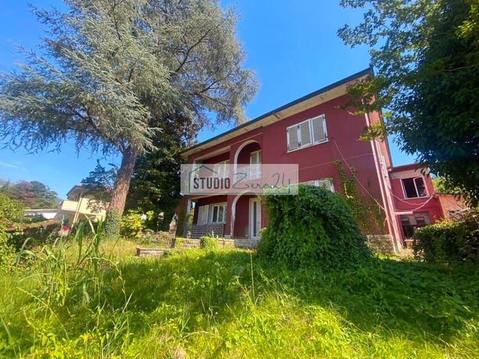 Casa con 6 locali in vendita in via degli antichi, Camaiore Paese, Camaiore