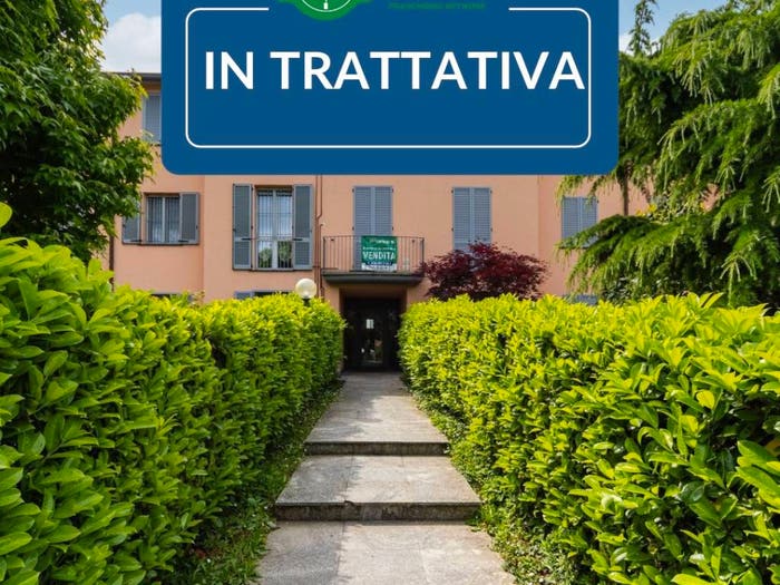 Appartamento trilocale in vendita in Via Guglielmo Marconi, Centro, Cassago Brianza