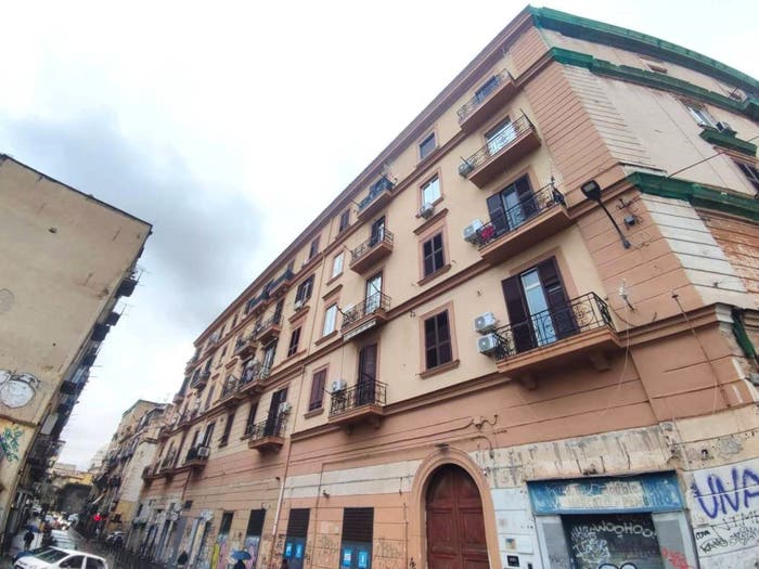 Appartamento con 5 locali in vendita in Via San Cosmo Fuori Porta Nolana, Garibaldi Ferrovia, Napoli