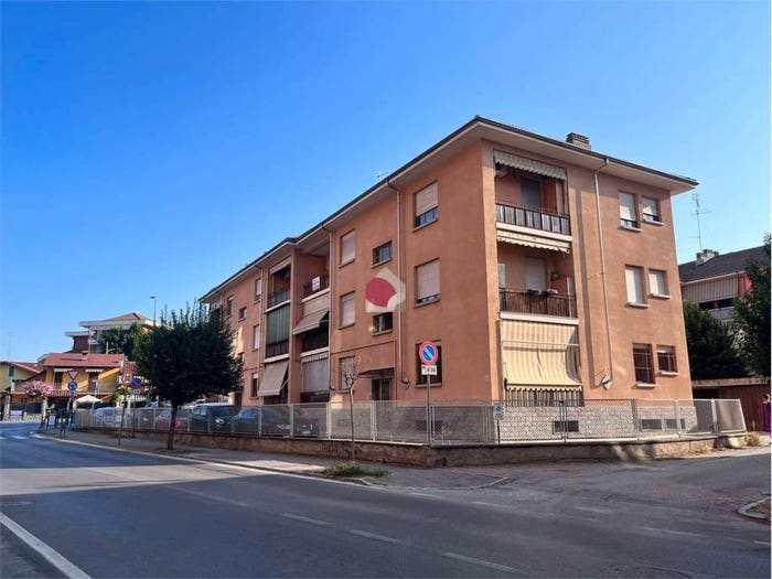 Appartamento quadrilocale in vendita in viale risorgimento a, Centro, Bra