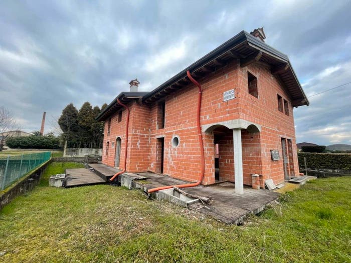 Casa in vendita in Via Tigli, Centro, Malo