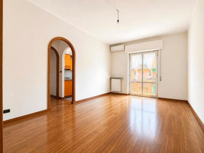 Appartamento con 5 locali in vendita in Via Filippo Bettini, Bolzaneto, Genova