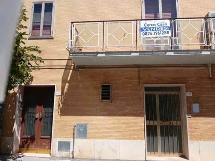 Appartamento con 5 locali in vendita in Via Vittorio Veneto, Gambatesa